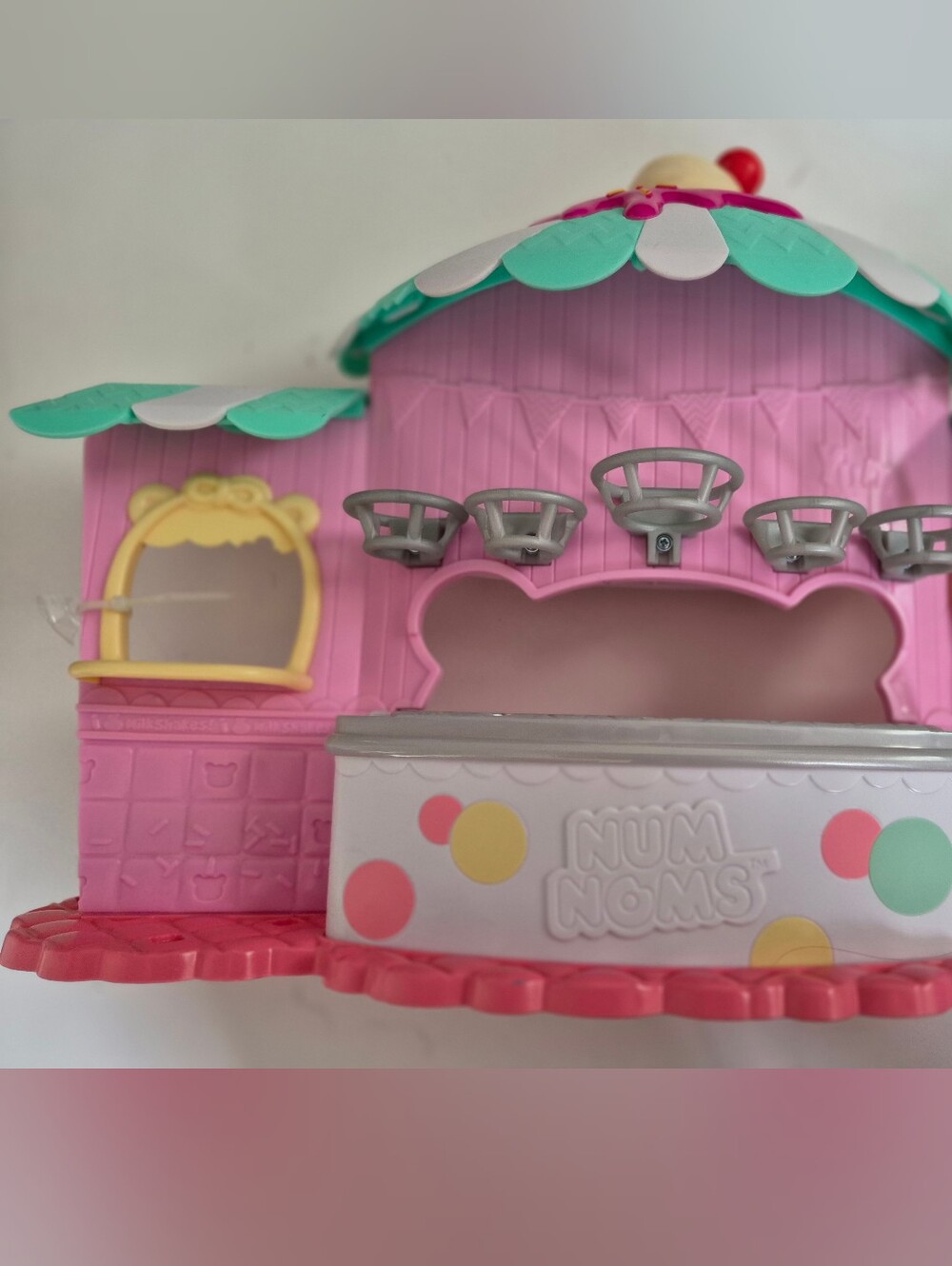 Num NOMS milshake Sundae Stand Pink Party Mini Dessert Stand